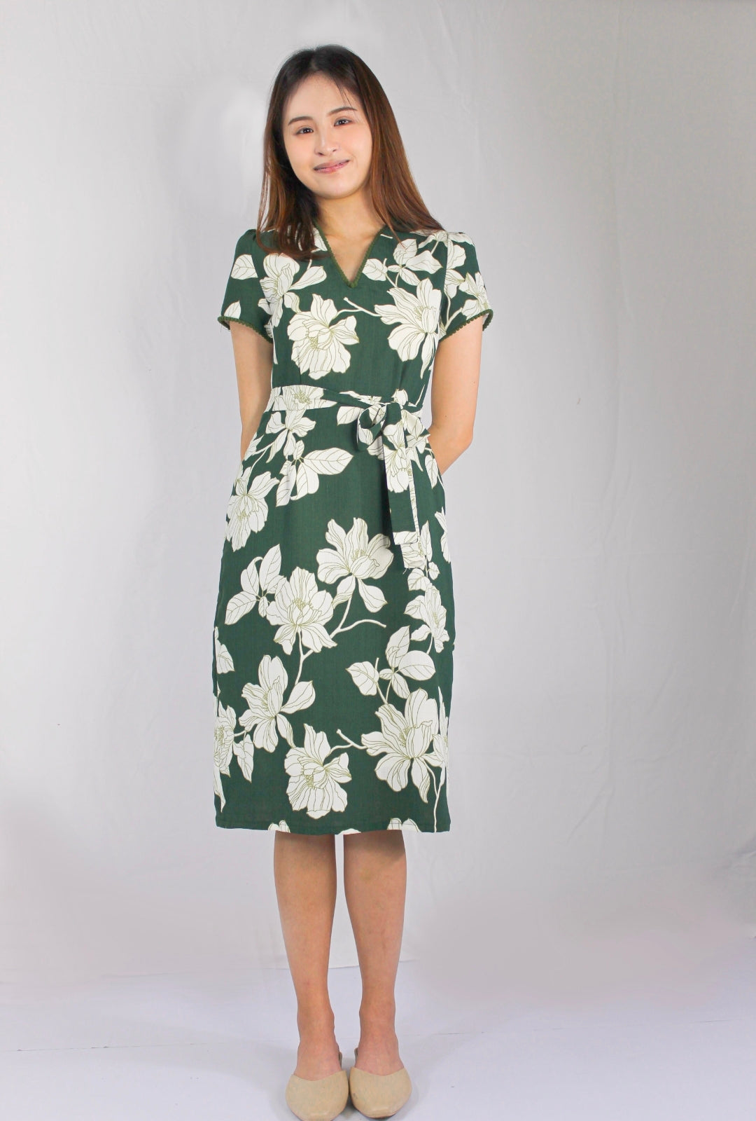 Laura V- Neck Flora Dress in Green