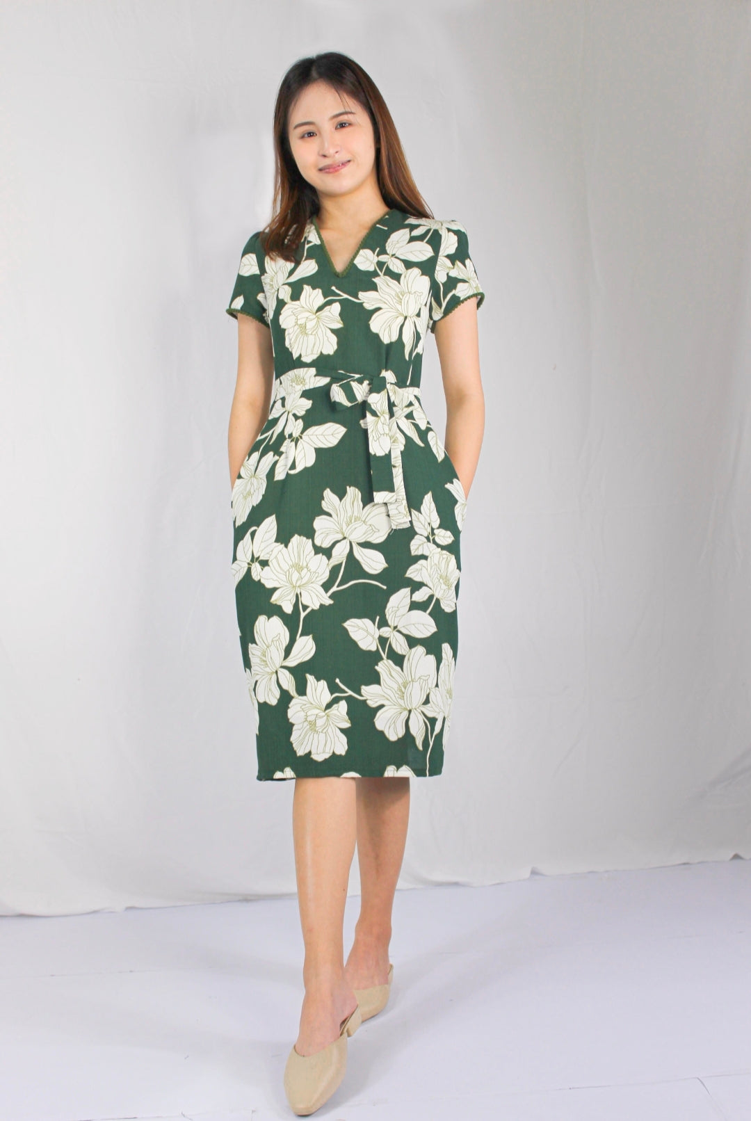 Laura V- Neck Flora Dress in Green