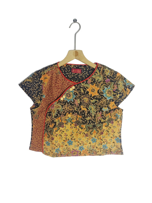 Rubbie Round Neck Crop Top (Black in Red) Size L
