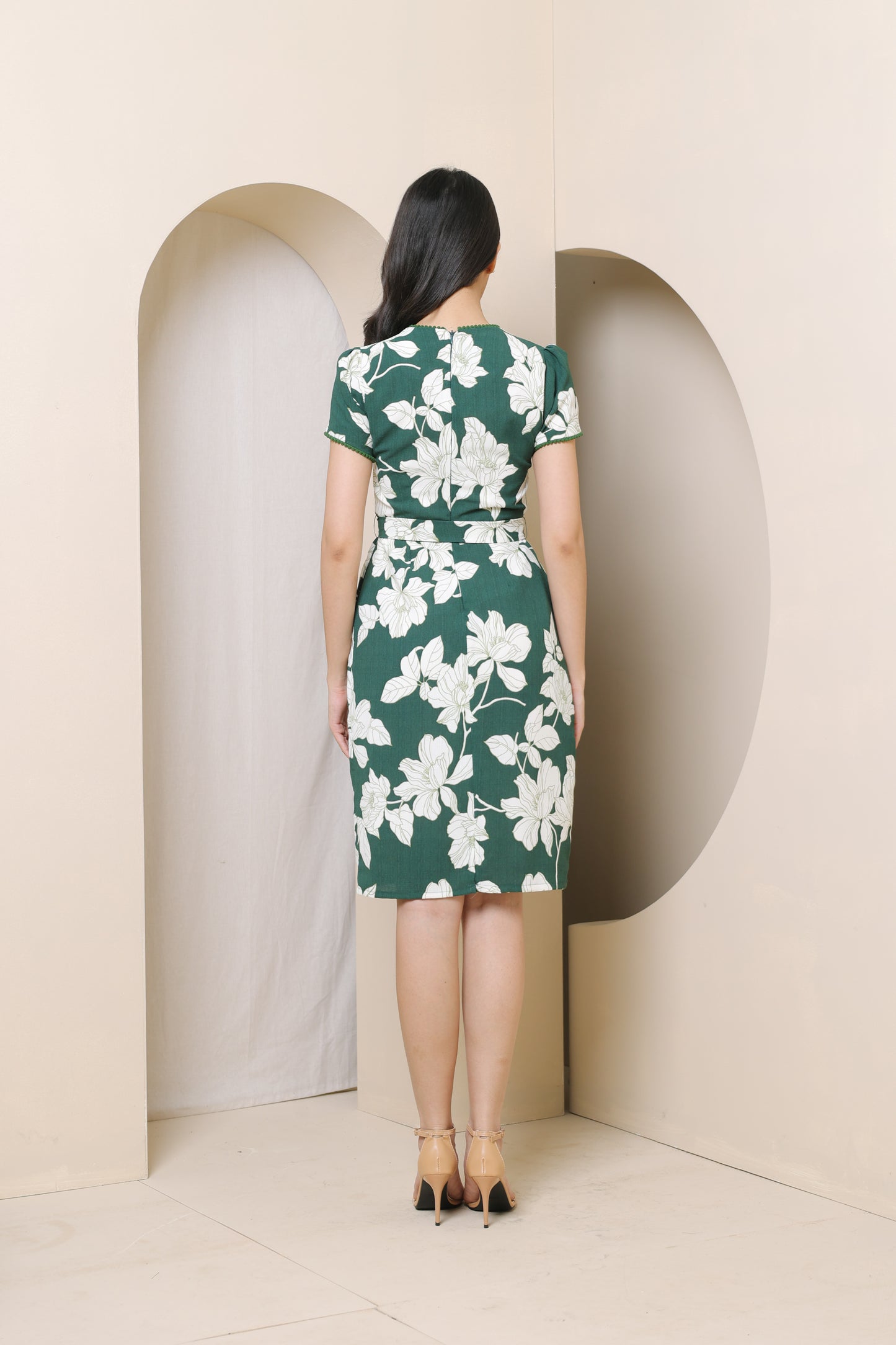 Laura V- Neck Flora Dress in Green