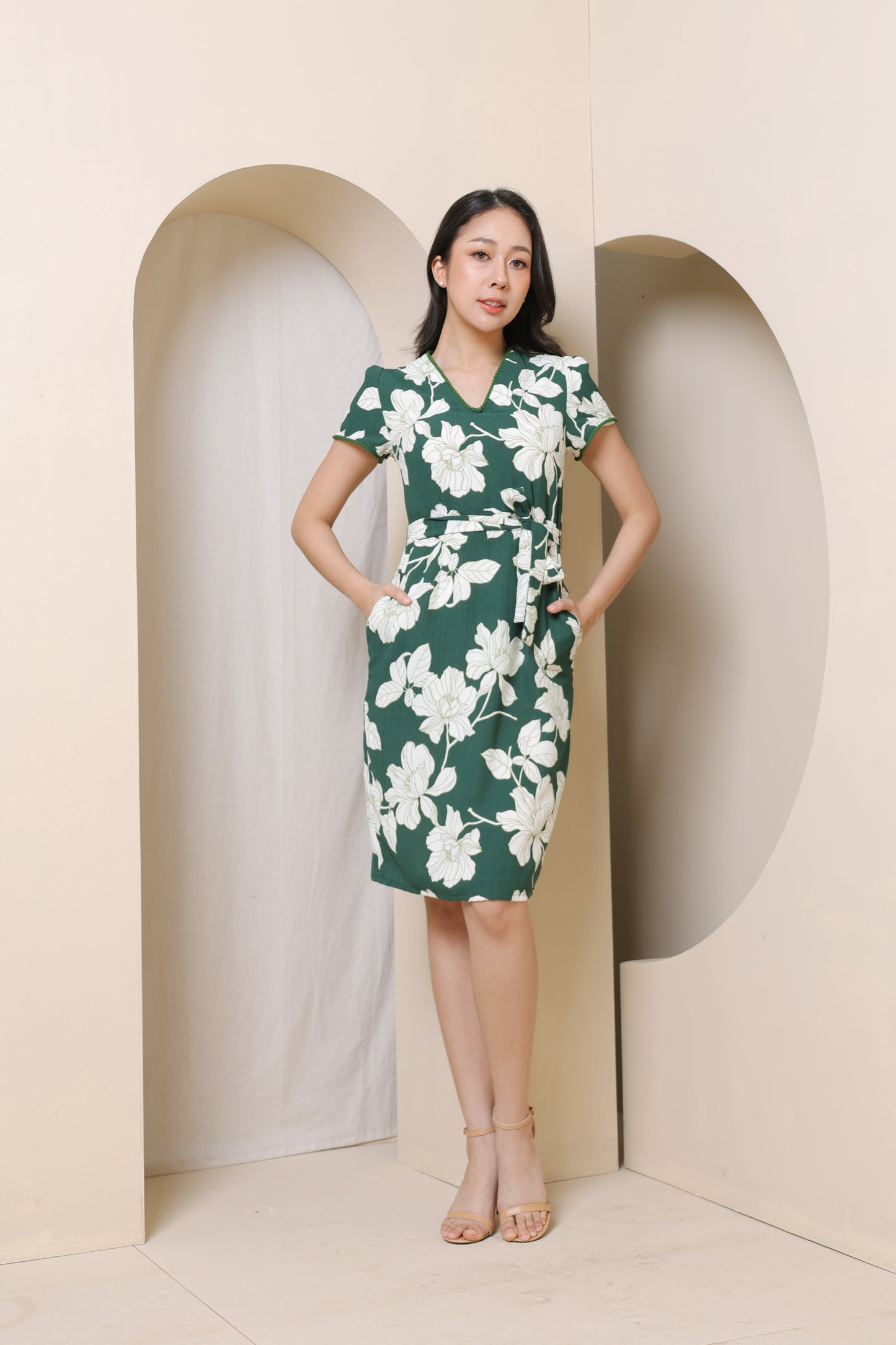 Laura V- Neck Flora Dress in Green