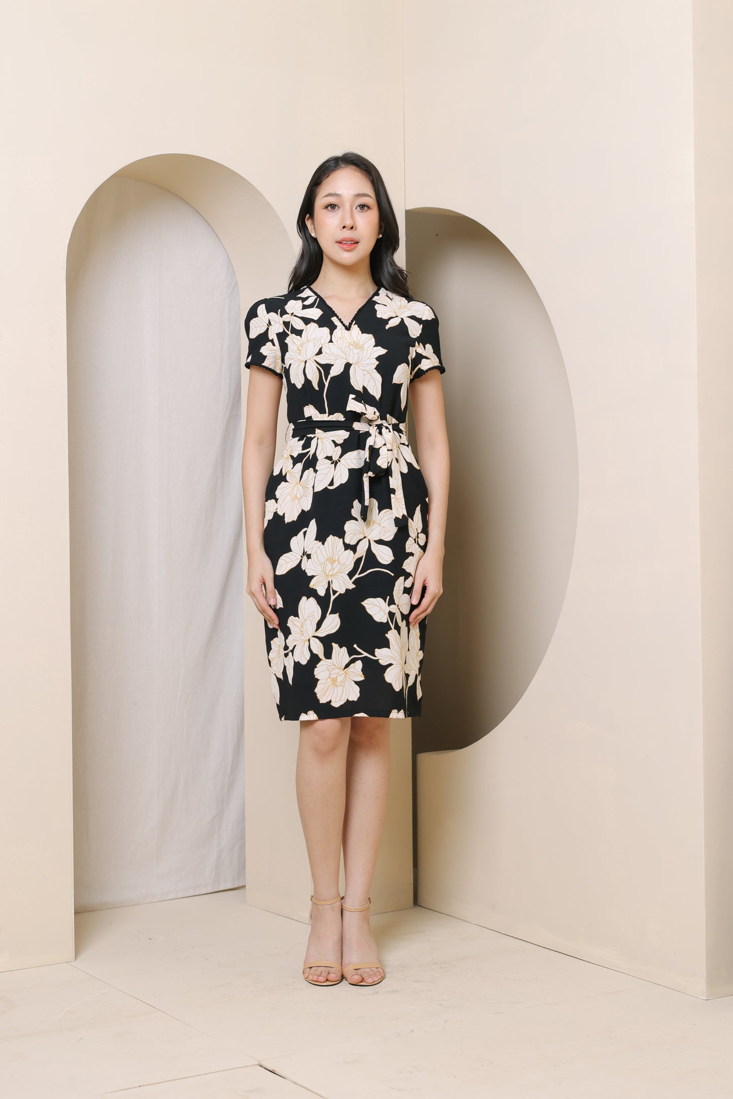 Laura V- Neck Flora Dress in Black