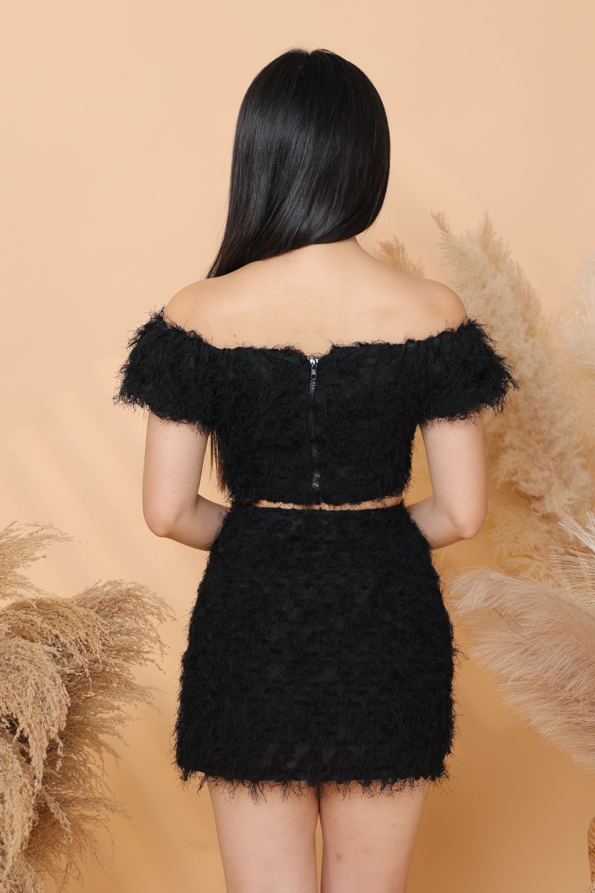 Candy Fluffy Off Shoulder Two Piece Set (Black)