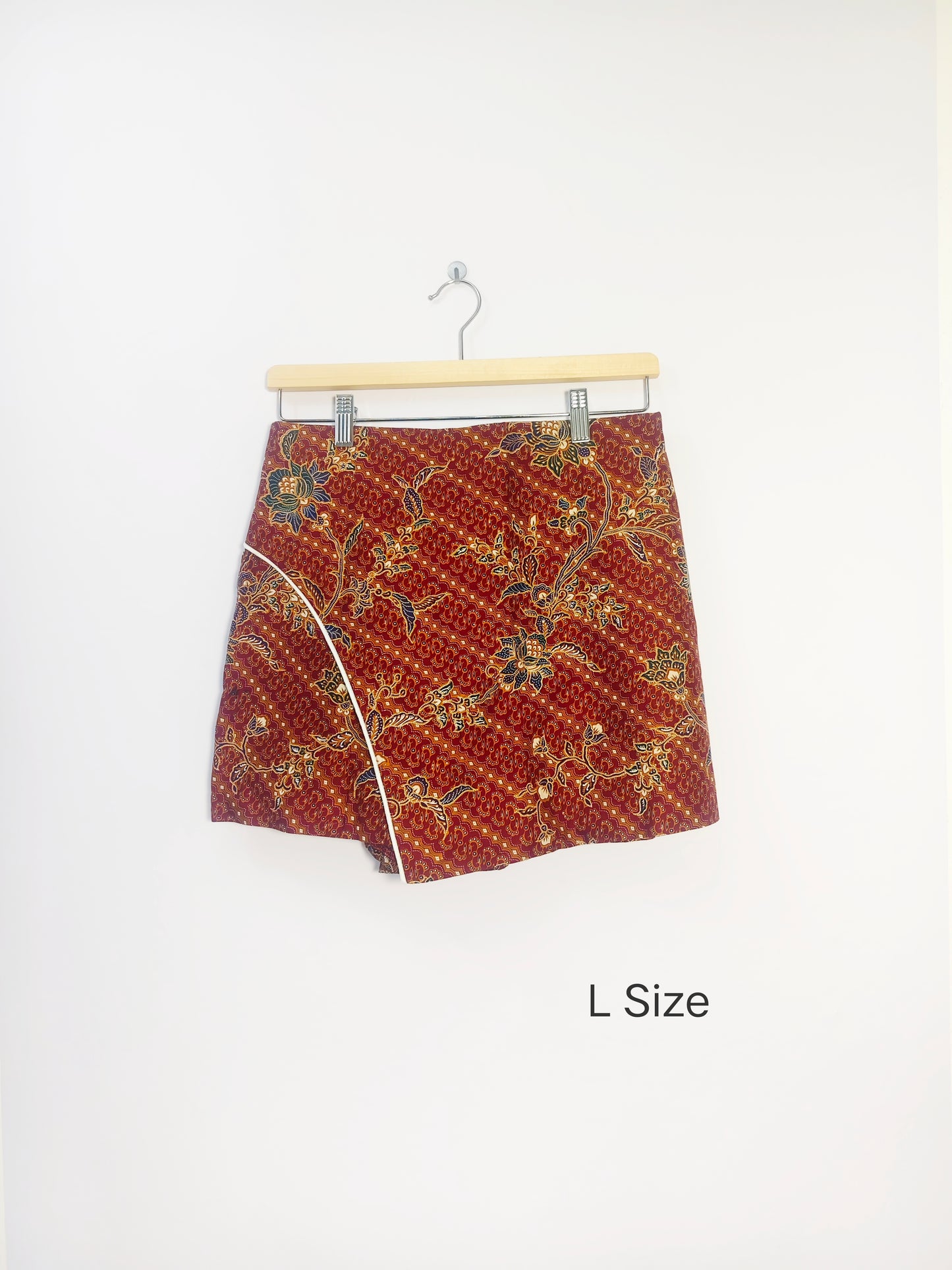 Minnie Batik Skort (Diagonal Line Maroon) Size M , L