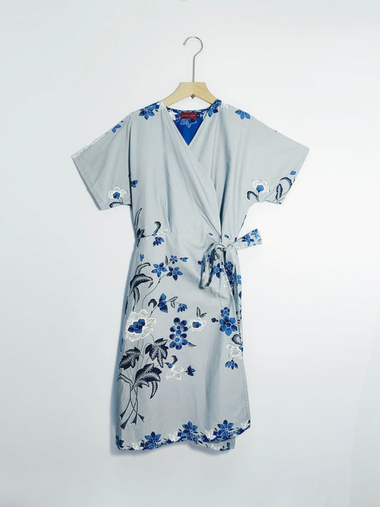 Bonnie Wrap Dress (Gray) Size M